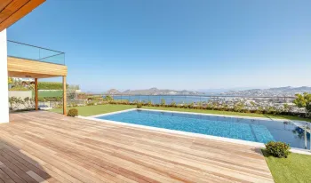 Merkezî Yalıkavak Bodrum'da Deniz Manzaralı Lüks Villalar